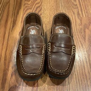 Boys loafers Size 11 Used good condition, some wear marks